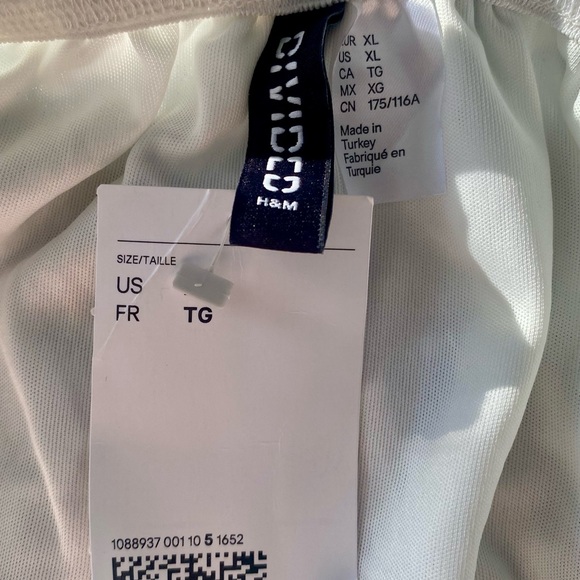 H&M Off-White Long Sleeve Dress - Picture 2 of 3